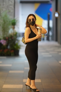 【精选街拍】Vol.3301 黑色长裙 [133P+1V-1.89GB]